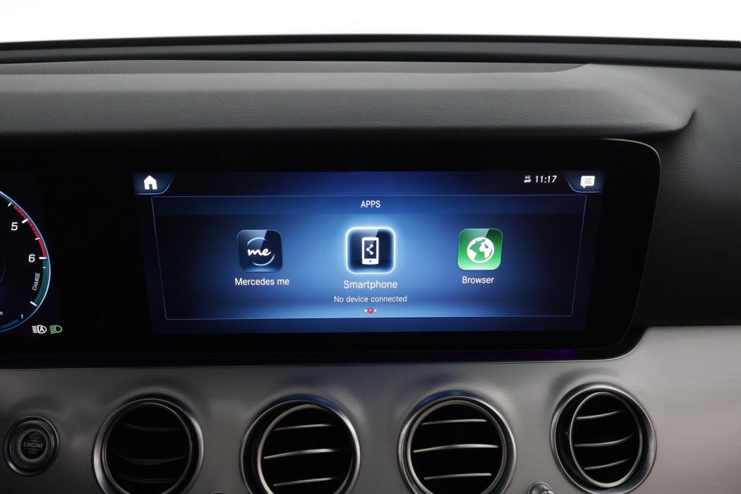 MERCEDES-BENZ E 2021