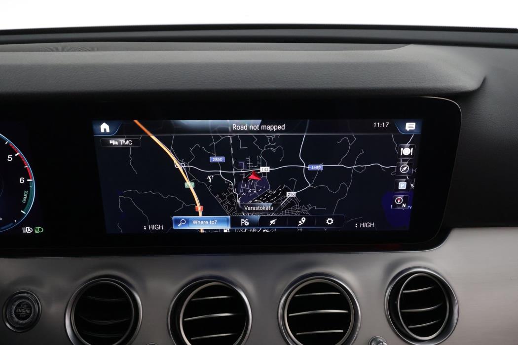 MERCEDES-BENZ E 2021