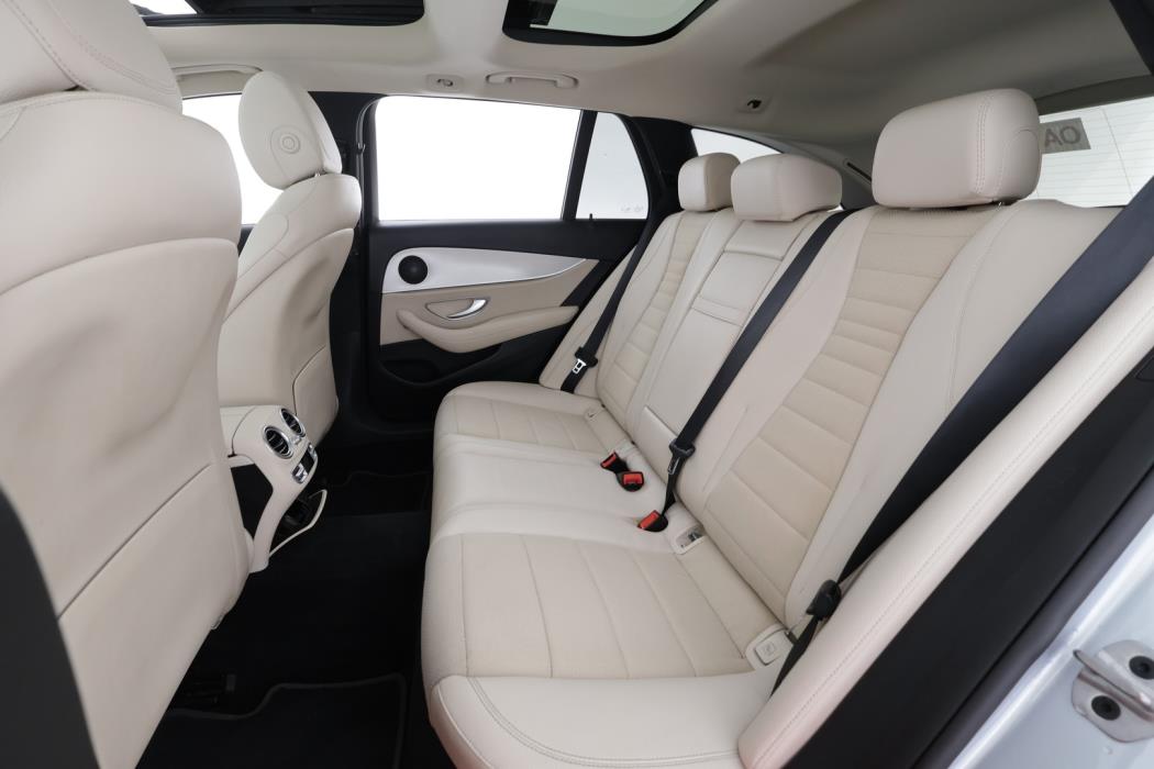 MERCEDES-BENZ E 2021