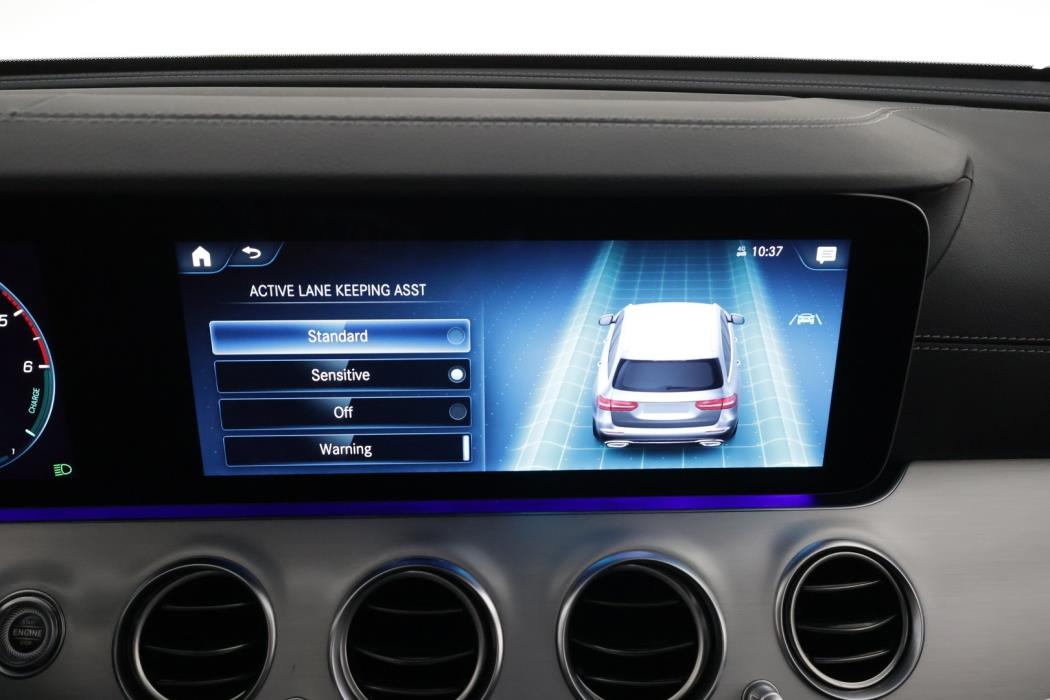 MERCEDES-BENZ E 2023