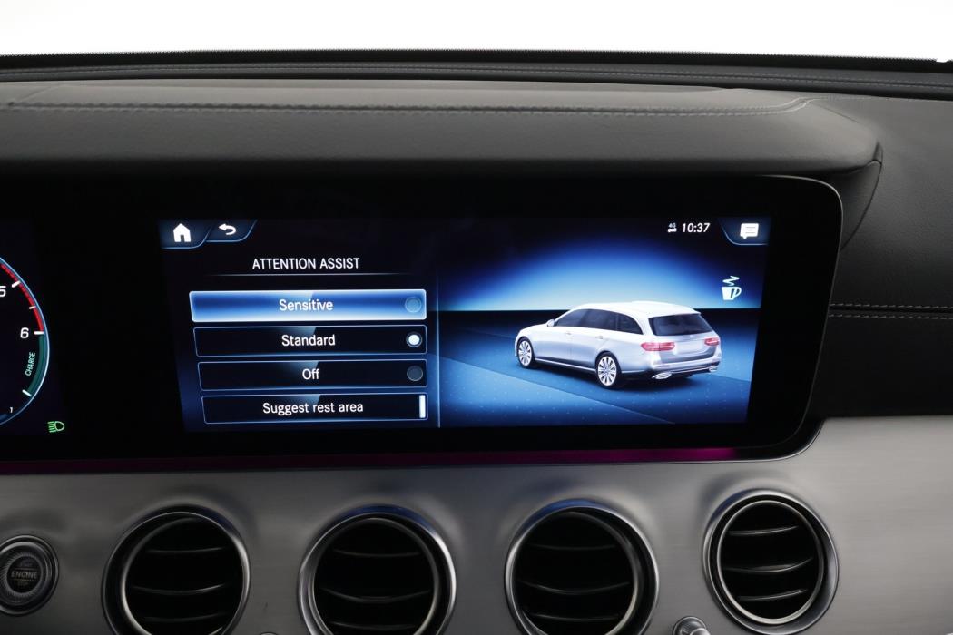 MERCEDES-BENZ E 2023