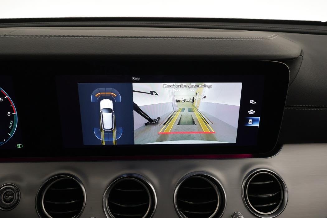 MERCEDES-BENZ E 2023