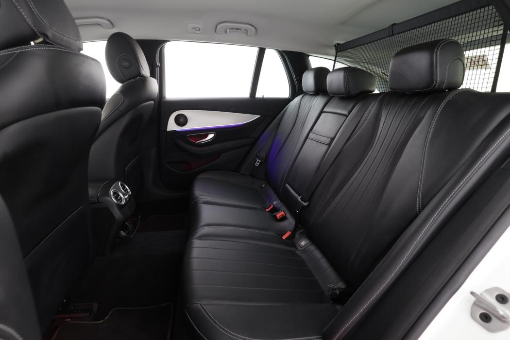 MERCEDES-BENZ E 2023