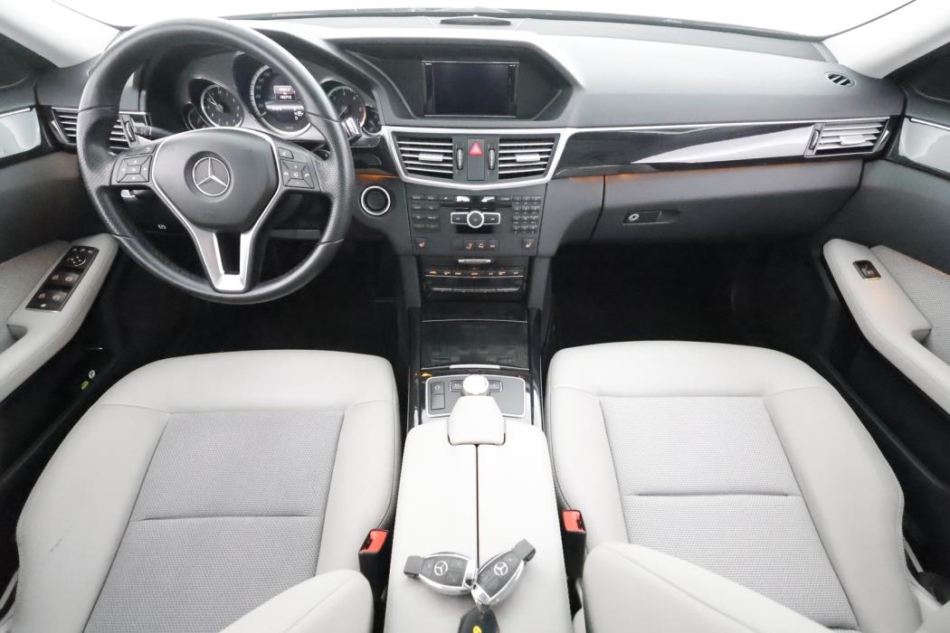 MERCEDES-BENZ E 2013