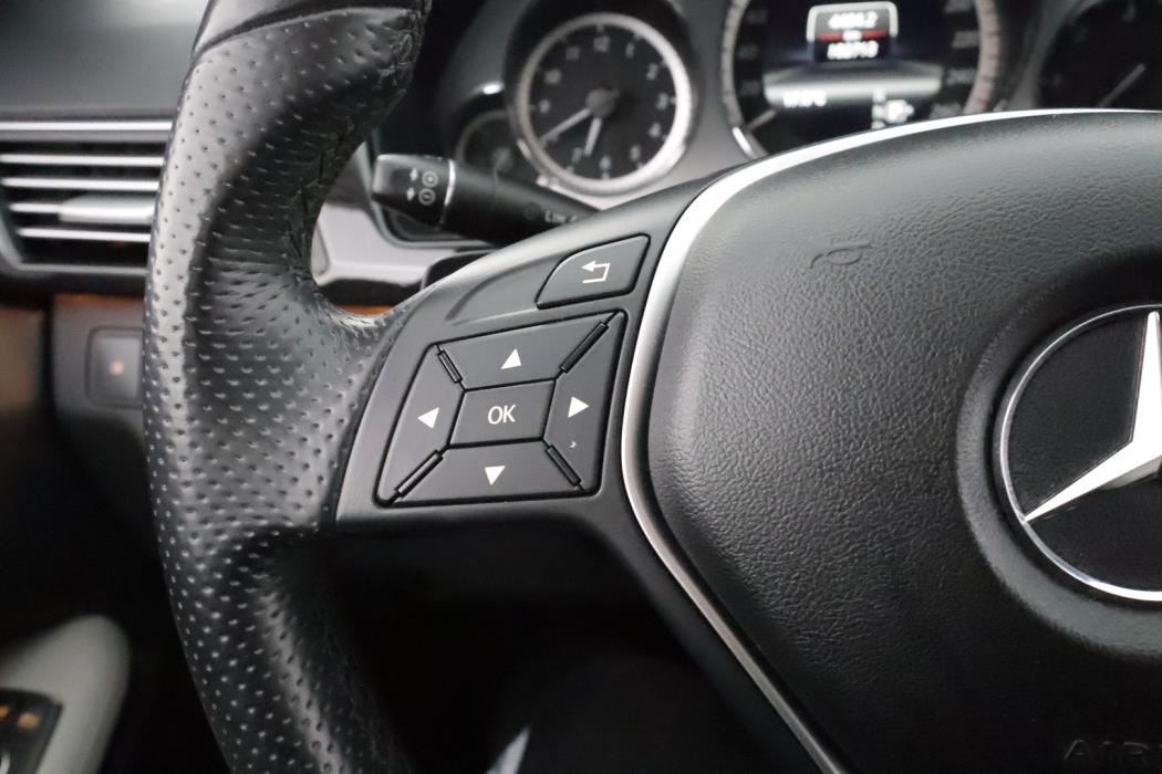 MERCEDES-BENZ E 2013
