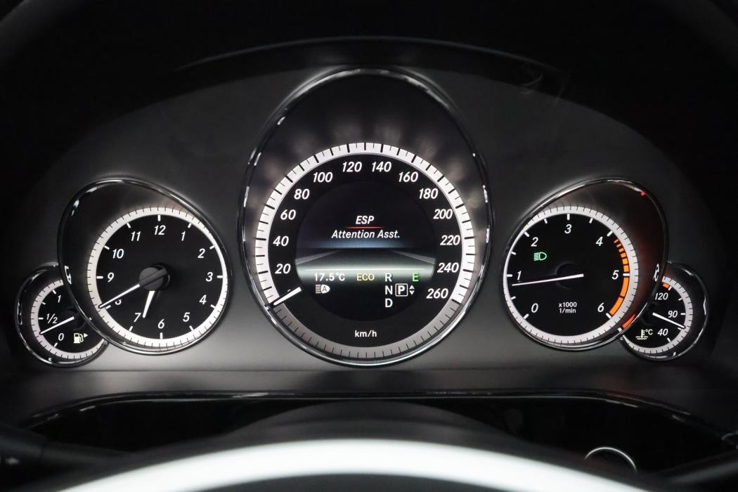 MERCEDES-BENZ E 2013