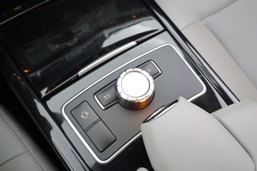 MERCEDES-BENZ E 2013