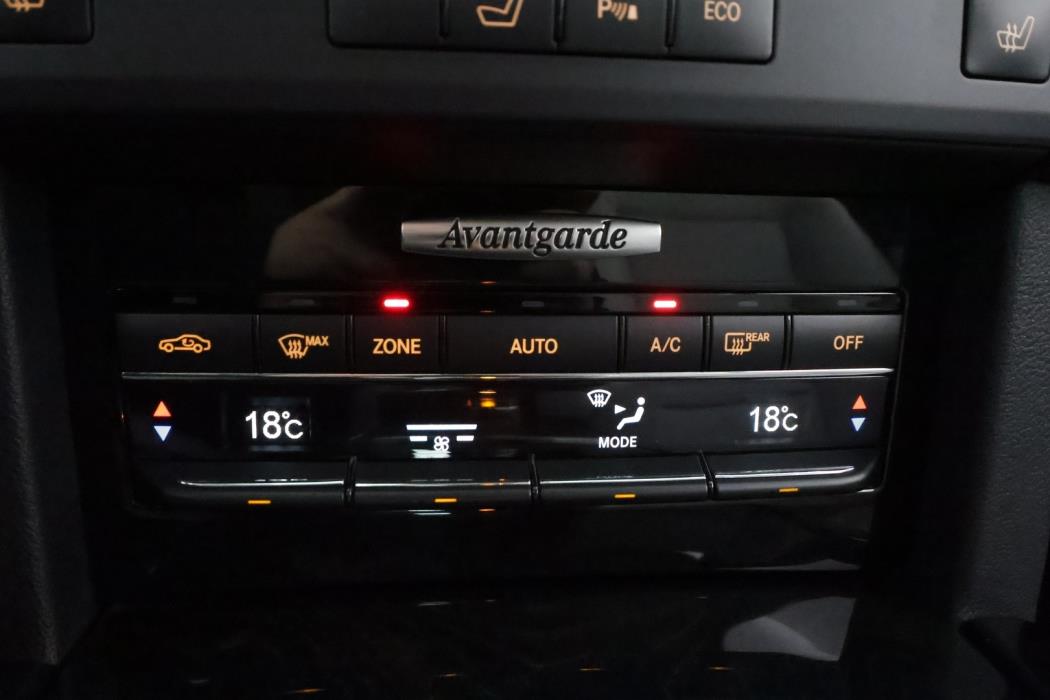MERCEDES-BENZ E 2013