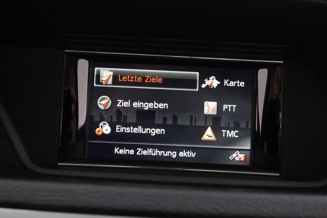 MERCEDES-BENZ E 2013