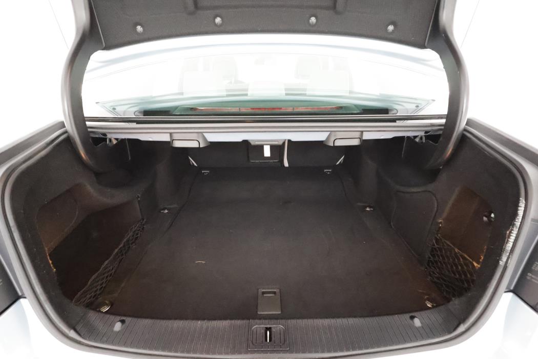 MERCEDES-BENZ E 2013