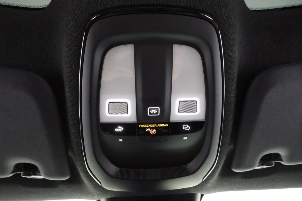 VOLVO C40 2023