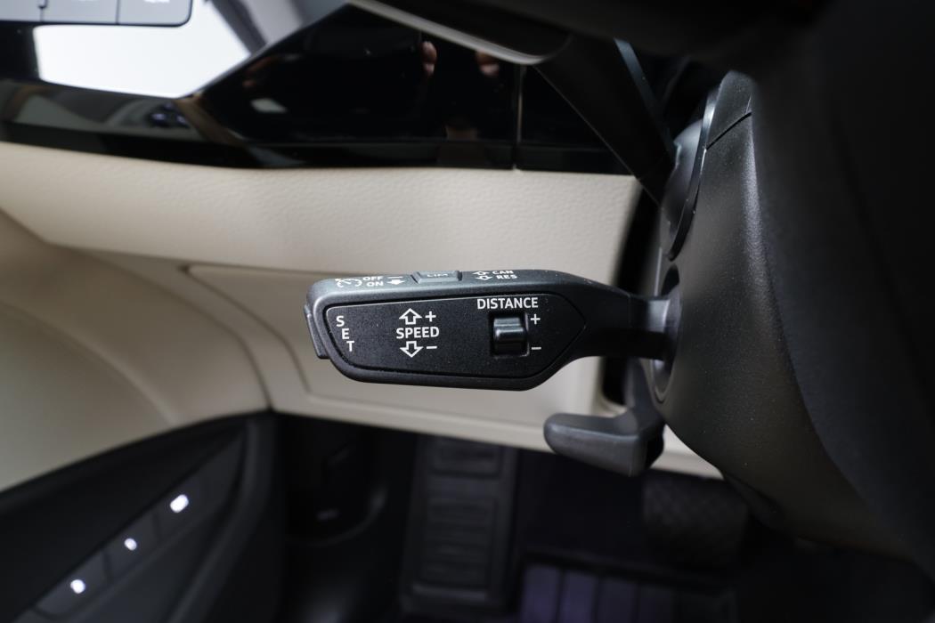 AUDI Q8 E-TRON 2024