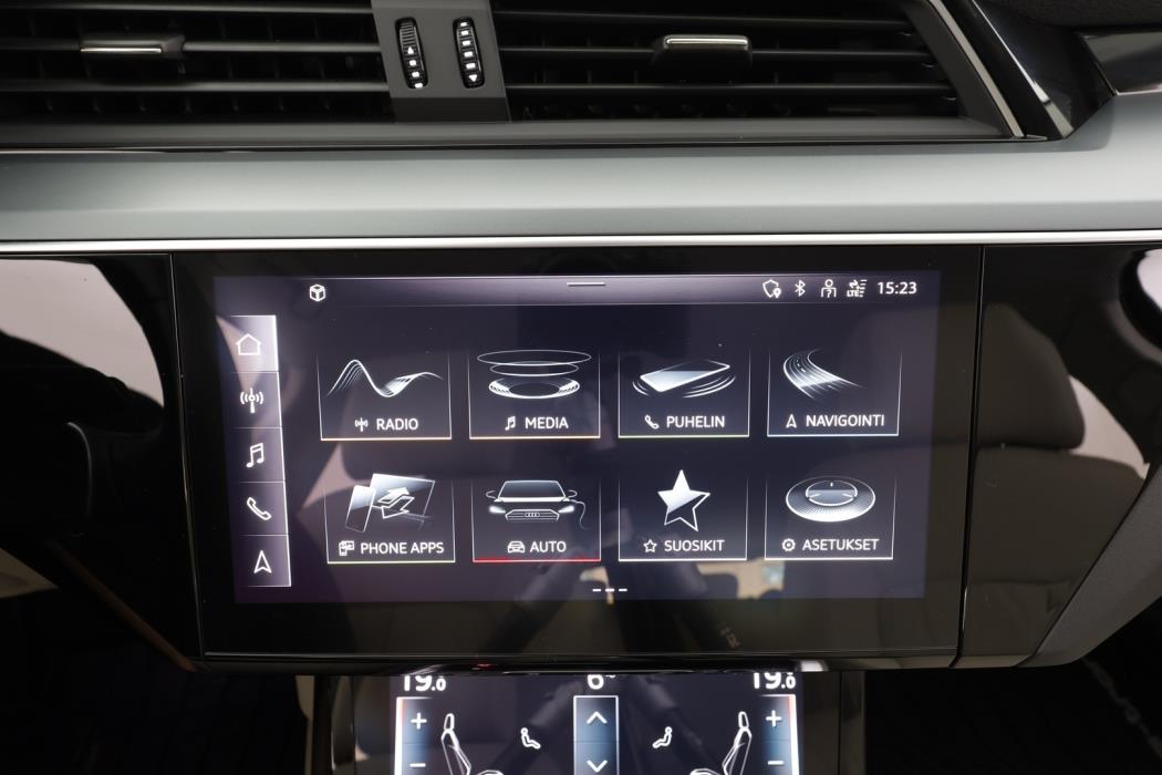 AUDI Q8 E-TRON 2024