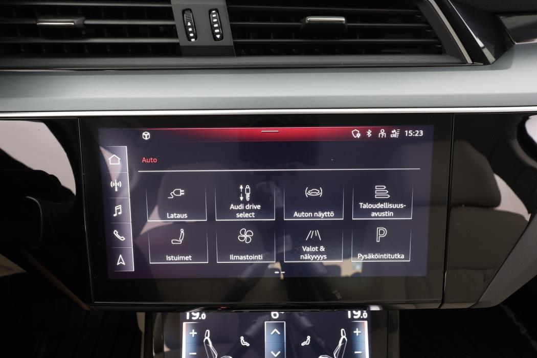 AUDI Q8 E-TRON 2024