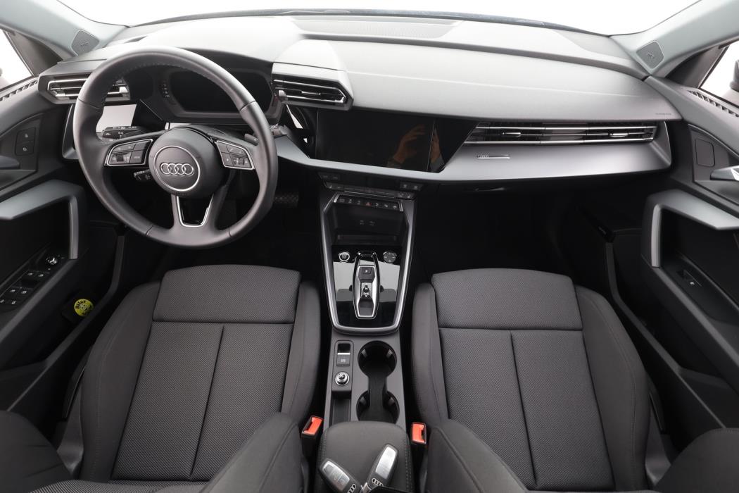 AUDI A3 2025