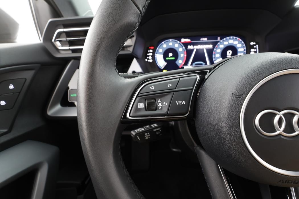 AUDI A3 2025