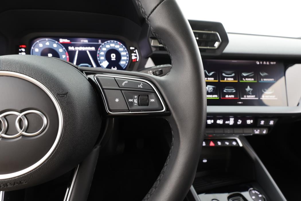 AUDI A3 2025