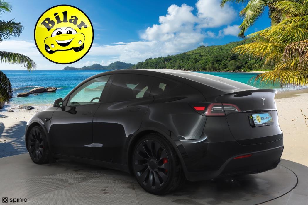 TESLA MODEL Y 2023