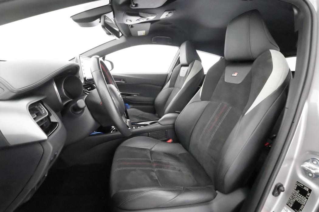 TOYOTA C-HR 2021
