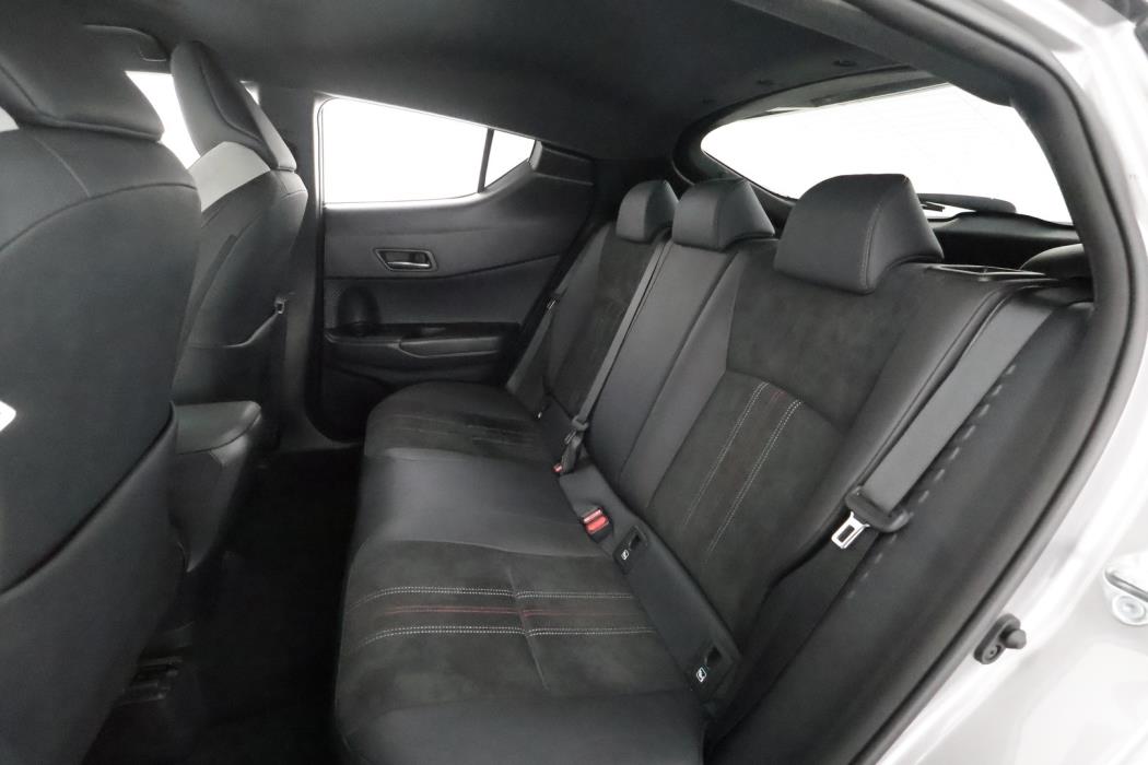 TOYOTA C-HR 2021