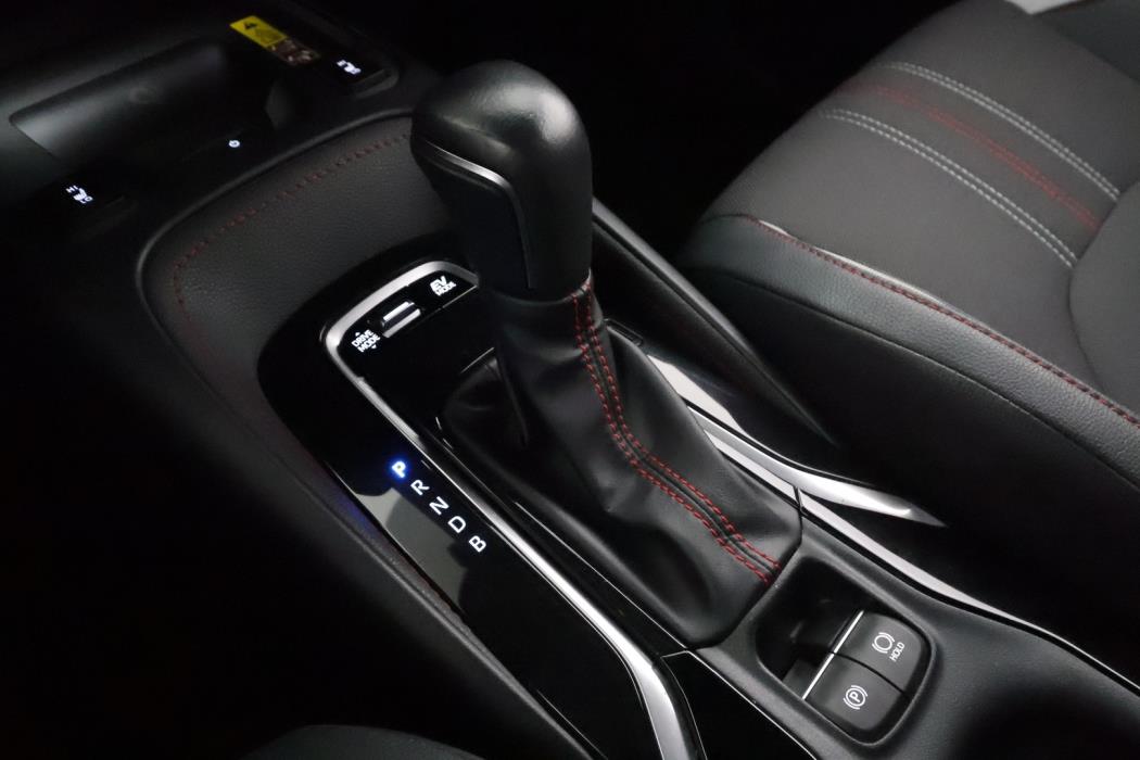 TOYOTA COROLLA 2024