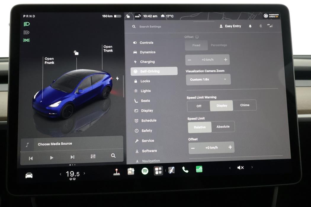 TESLA Model Y 2024