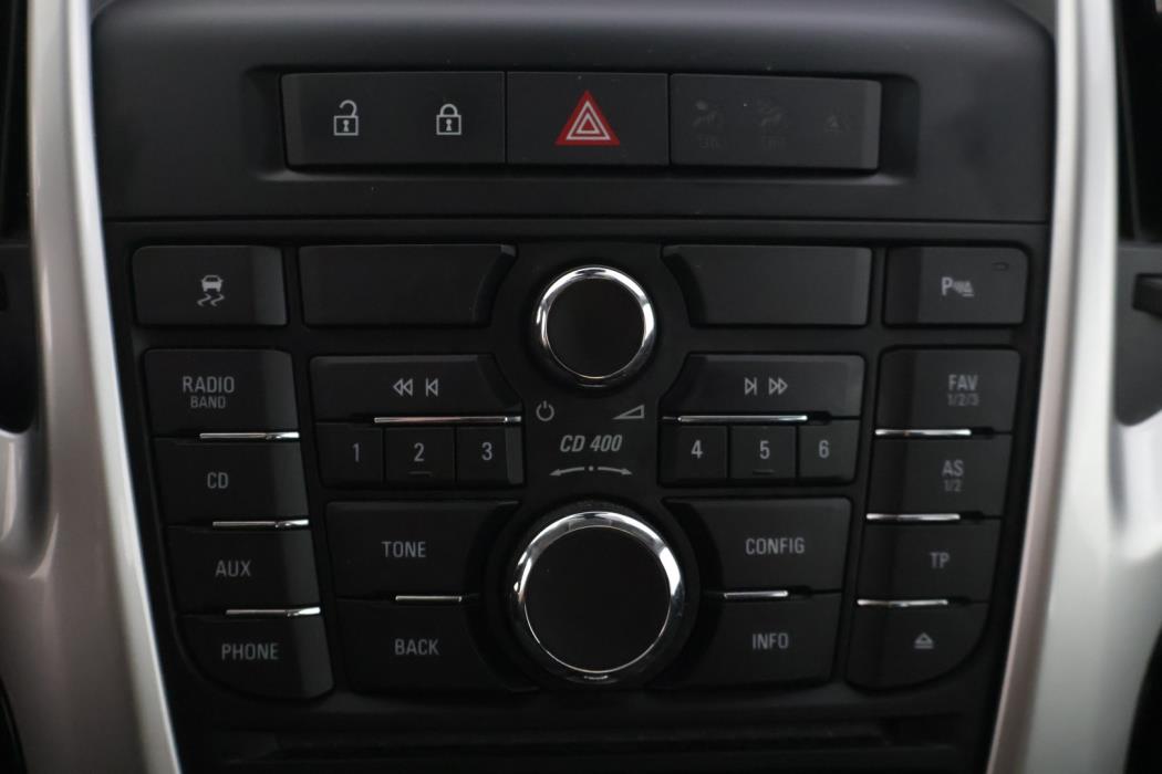 OPEL Astra 2012