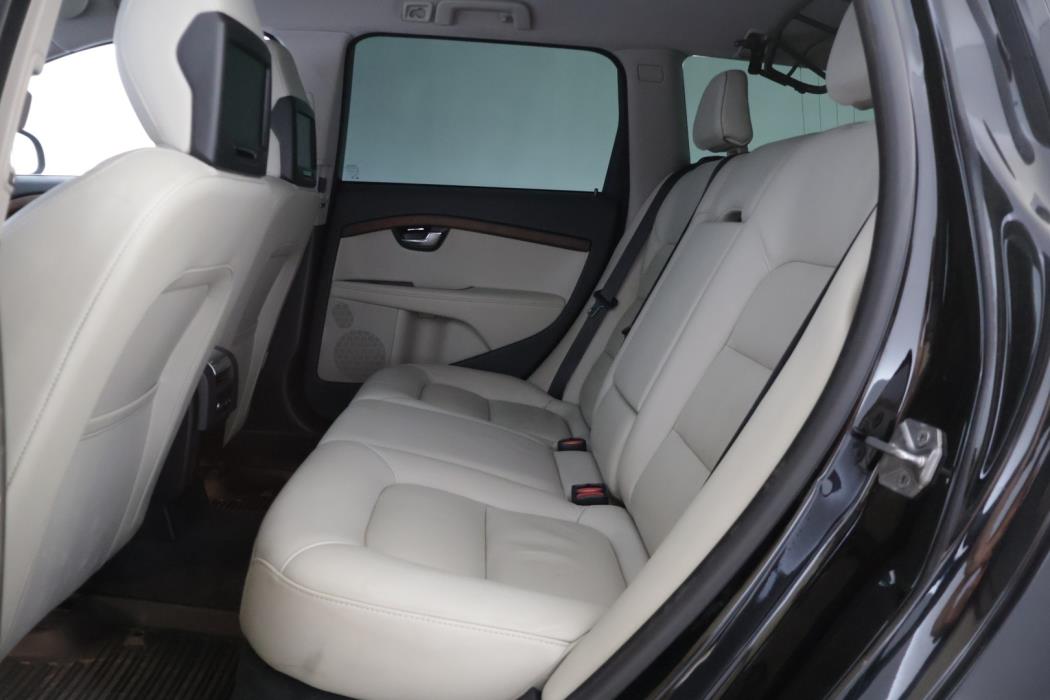 VOLVO V70 2014