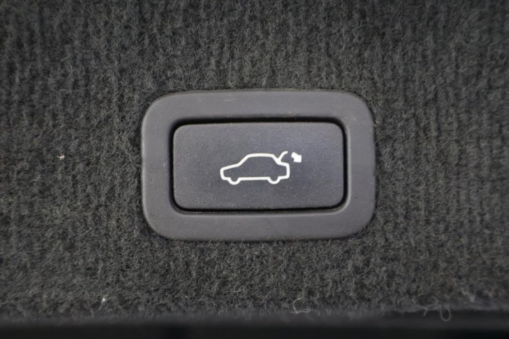 VOLVO V70 2014