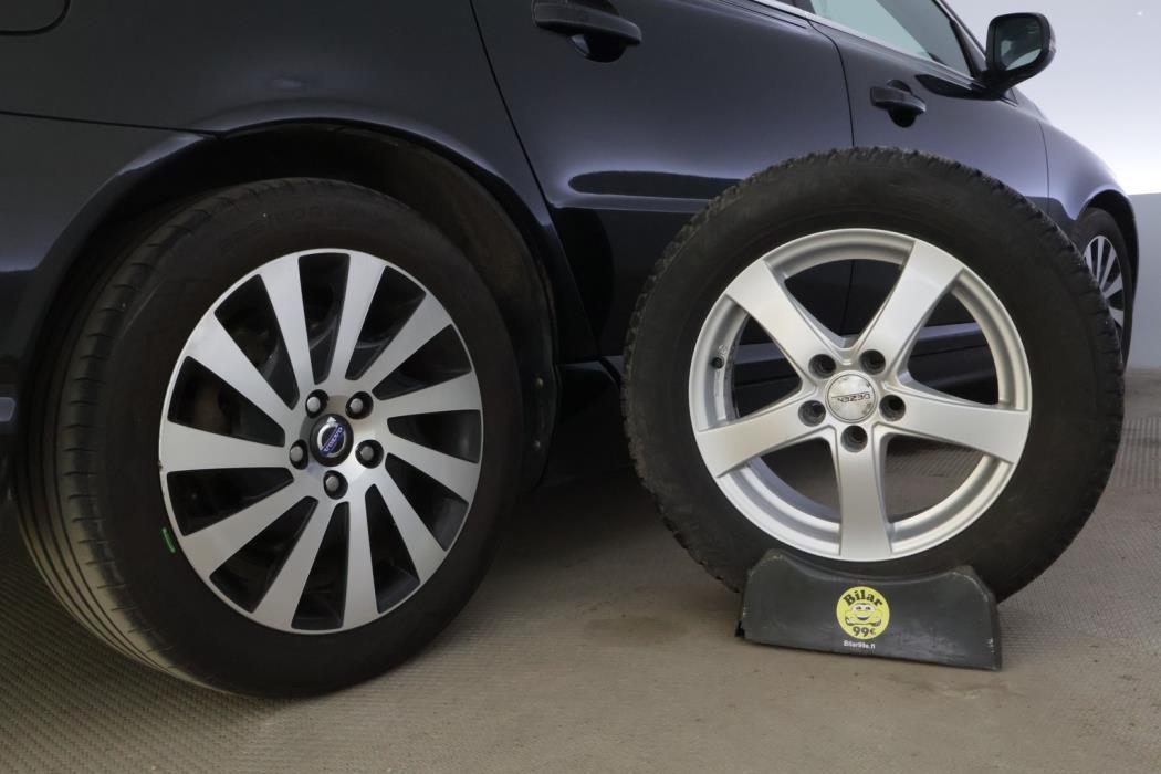 VOLVO V70 2014