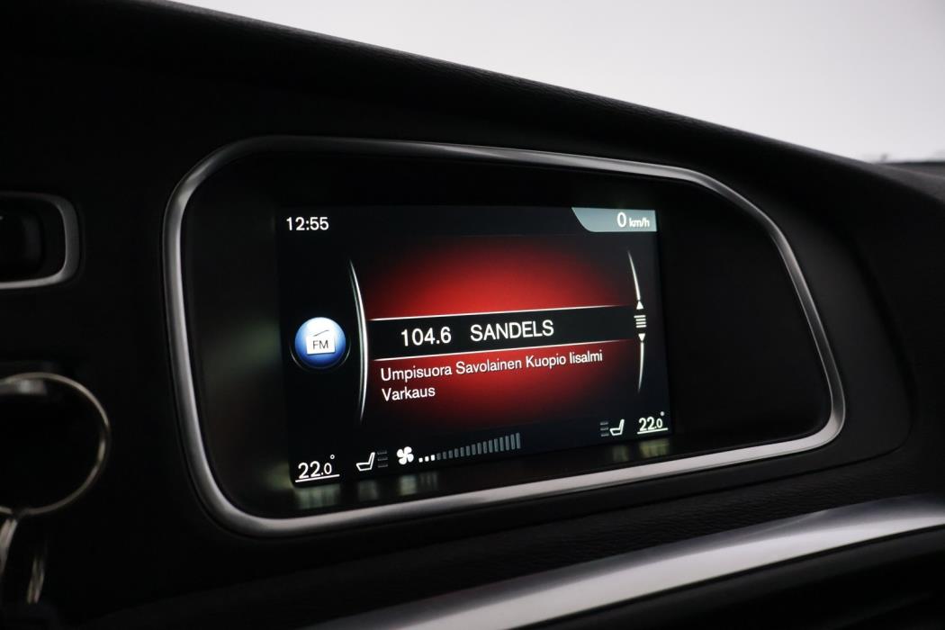 VOLVO V40 2015