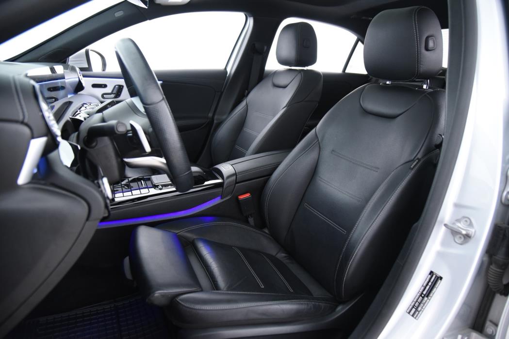 MERCEDES-BENZ A 2020