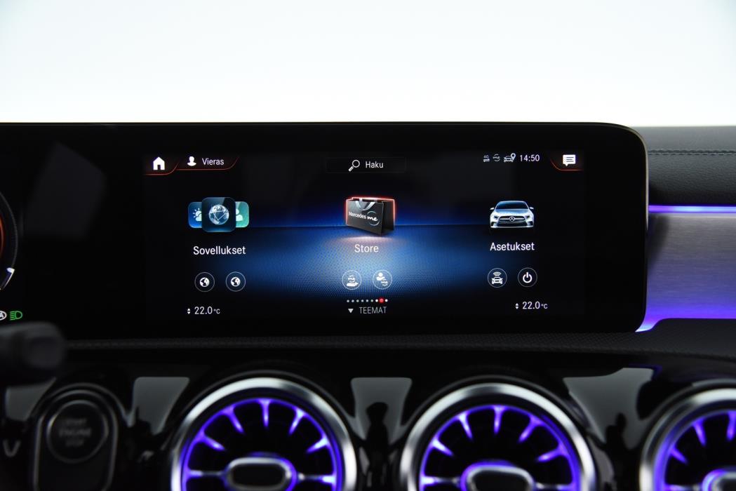 MERCEDES-BENZ A 2020