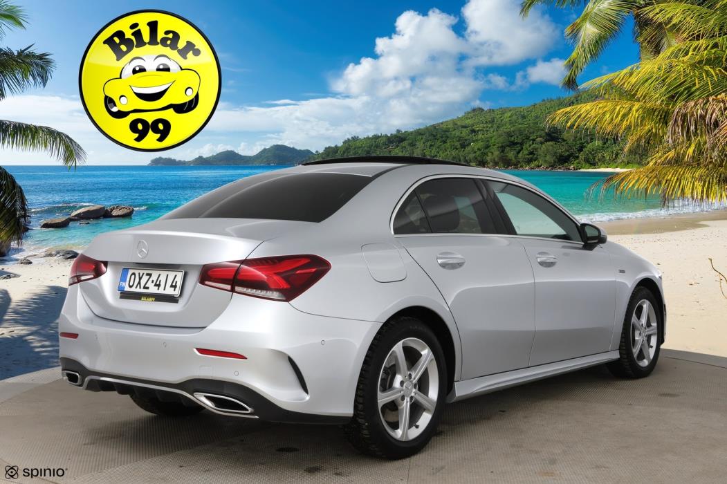 MERCEDES-BENZ A 2020