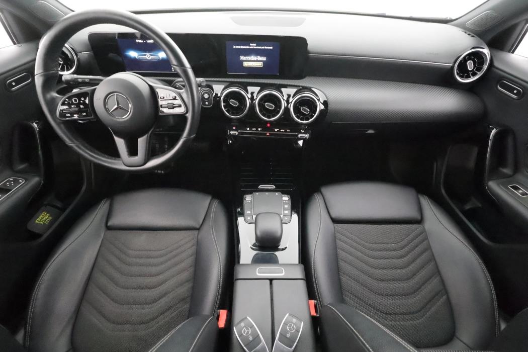 MERCEDES-BENZ A 2020