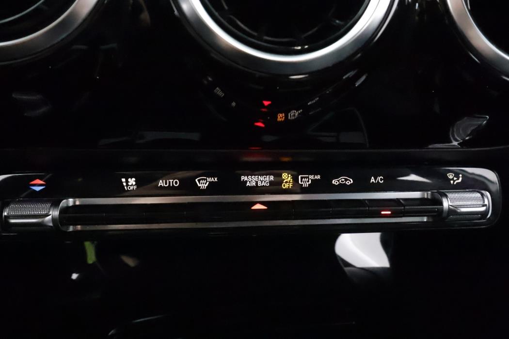 MERCEDES-BENZ A 2020