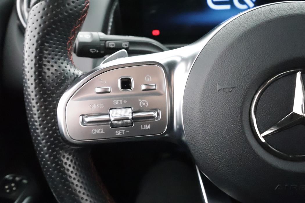 MERCEDES-BENZ EQB 2023