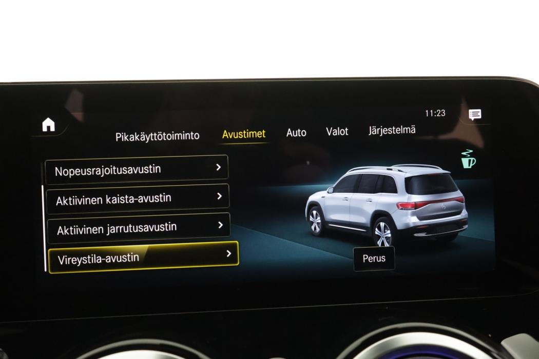 MERCEDES-BENZ EQB 2023