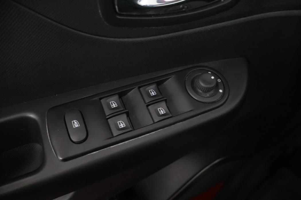 RENAULT Captur 2014