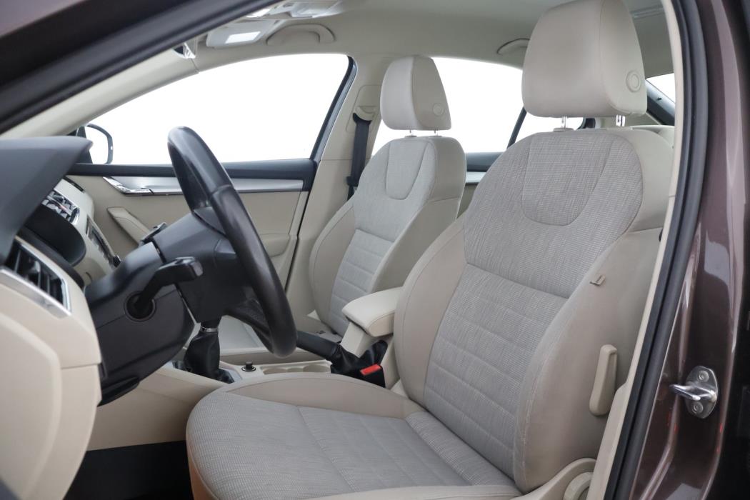 SKODA Octavia 2013