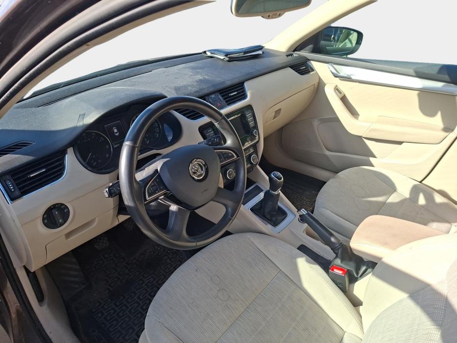 SKODA Octavia 2013