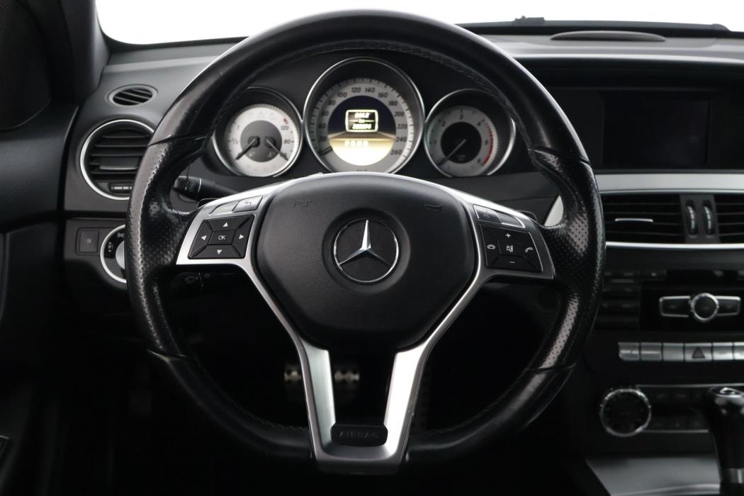 MERCEDES-BENZ C 2011