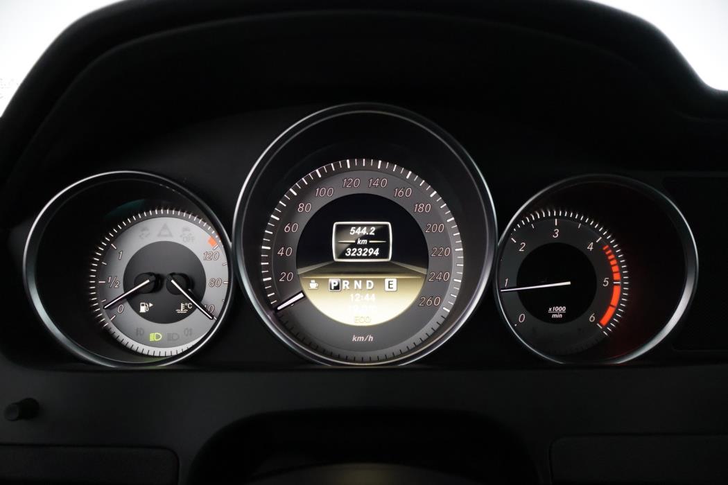 MERCEDES-BENZ C 2011