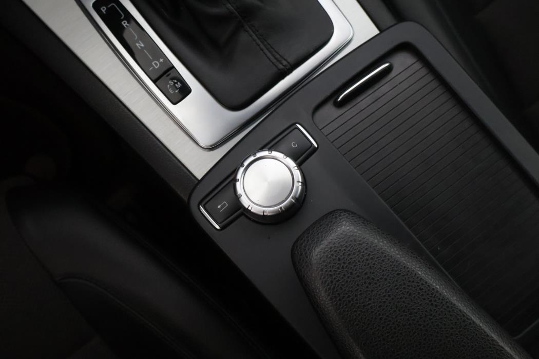 MERCEDES-BENZ C 2011