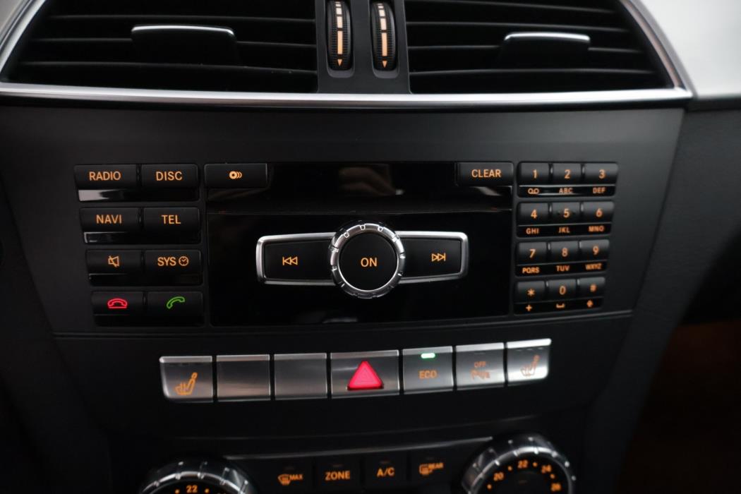 MERCEDES-BENZ C 2011