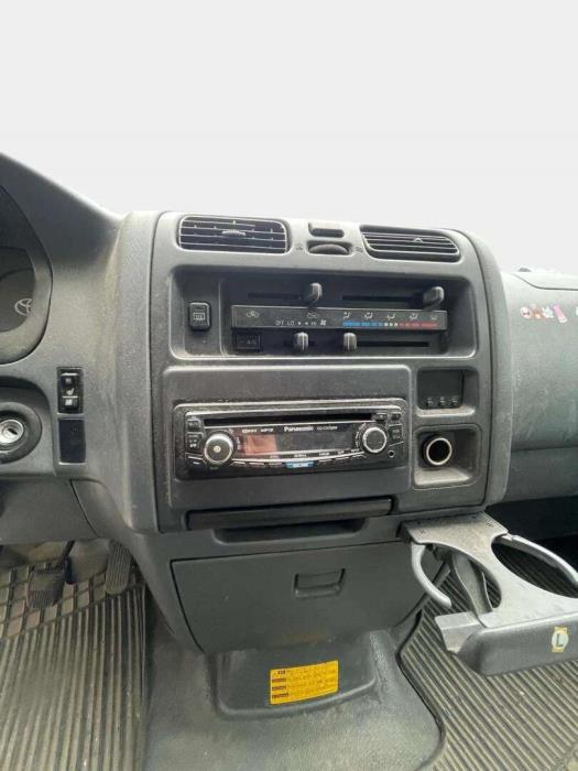 TOYOTA Hiace 2006