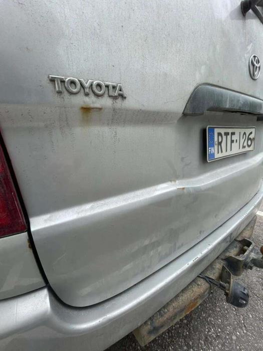 TOYOTA Hiace 2006