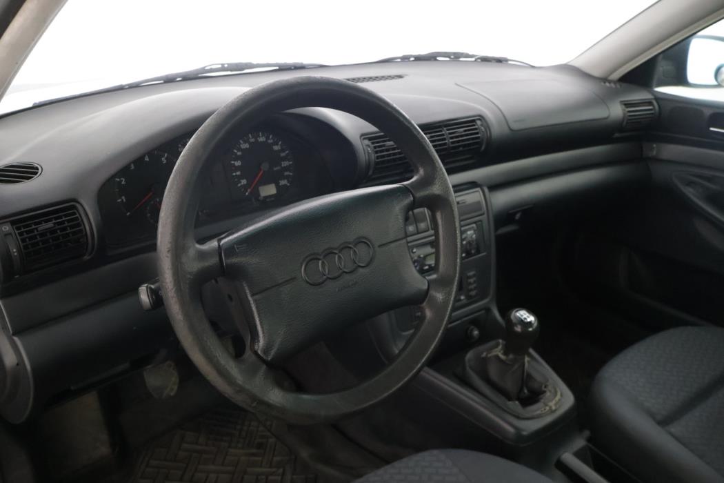 AUDI A4 1996