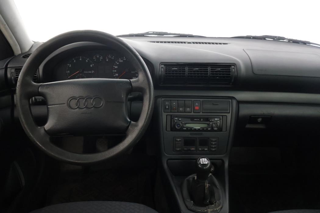 AUDI A4 1996