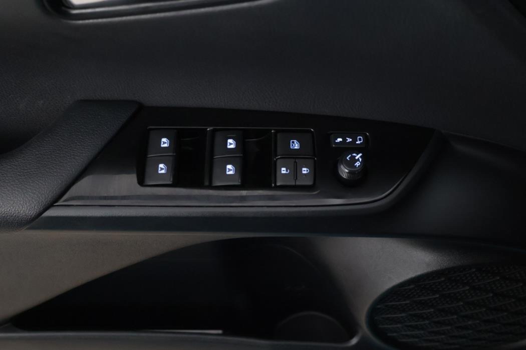 TOYOTA Prius Plug-in 2019